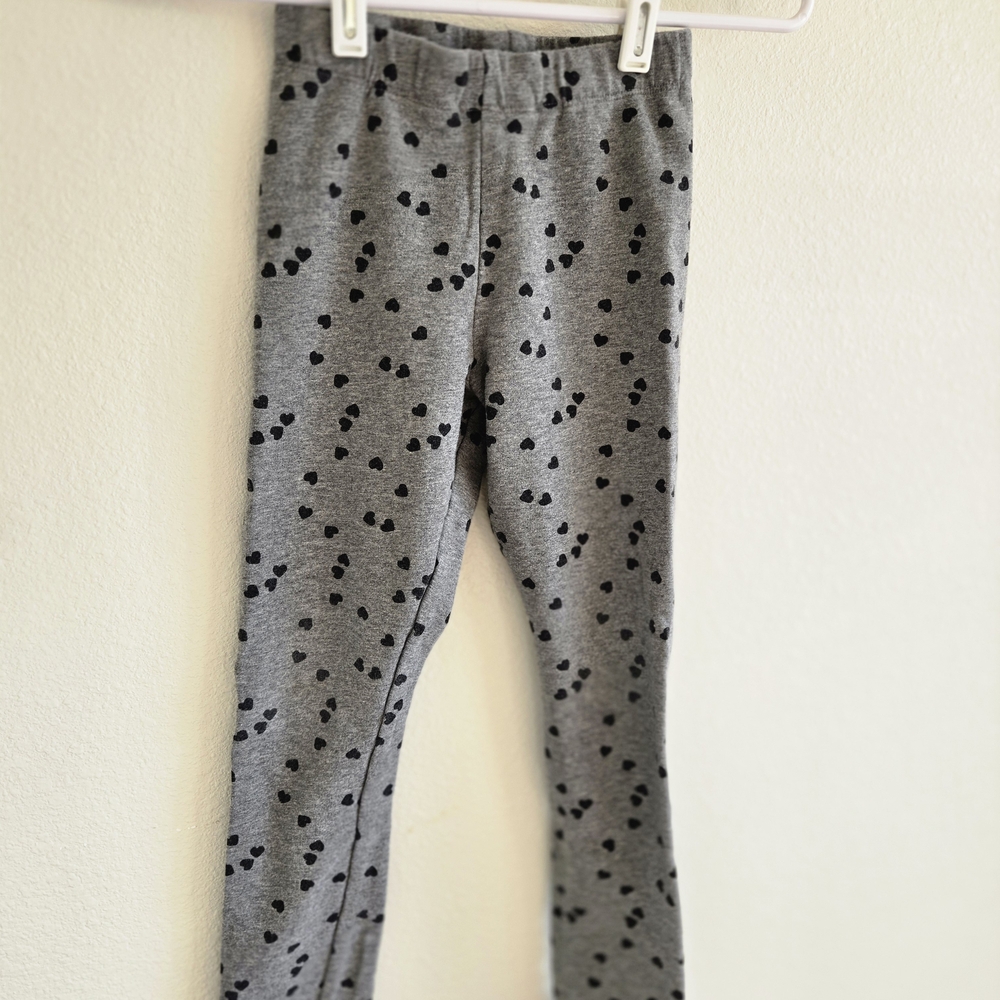 H&M Kids Leggings with Black Heart Pattern
